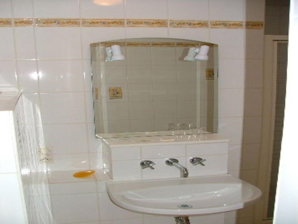 Chez Francine Et Xavier Bed & Breakfast Froissy  ห้อง รูปภาพ